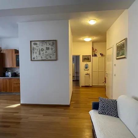 Casa Marvana 2, Near The Ferry To Cinque Terre Апартаменты