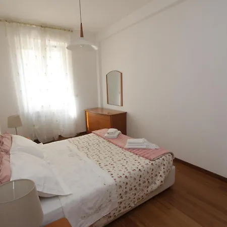 Casa Marvana 2, Near The Ferry To Cinque Terre Апартаменты