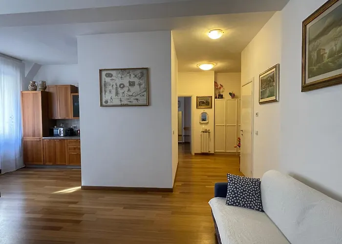 Casa Marvana 2, Near The Ferry To Cinque Terre Apartment