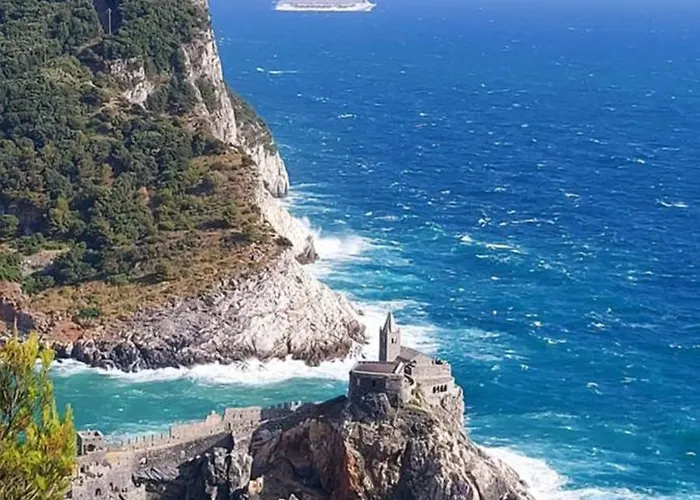 Apartment Casa Marvana 2, Near The Ferry To Cinque Terre *